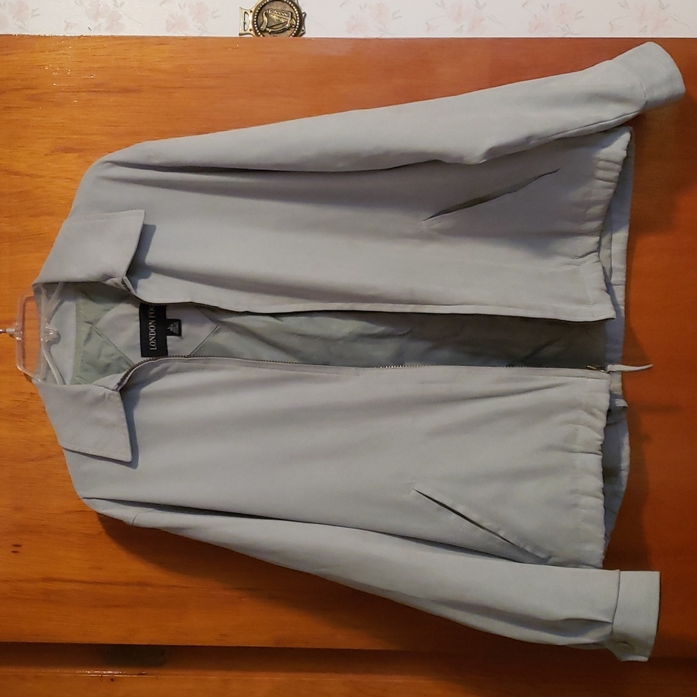 London Fog sage green zippered rain jacket, size Large